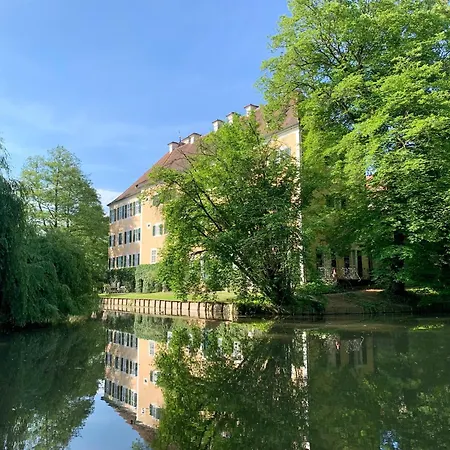 Wohnen Im Wasserschloss Sandizell Gæstehus Schrobenhausen