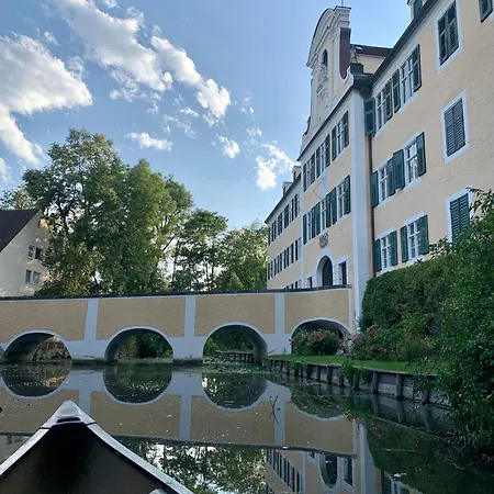 Wohnen Im Wasserschloss Sandizell Schrobenhausen