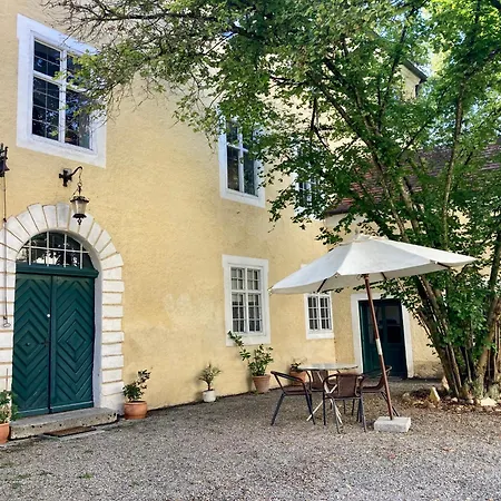Gæstehus Wohnen Im Wasserschloss Sandizell 3*